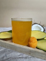 Mango a kokos - Třpytivá drinková bomba