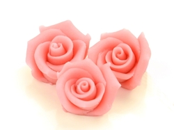 marcipánové růže středně růžové 4 kusy