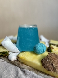 Kokos a ananas - Třpytivá drinková bomba
